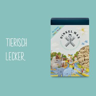 Produktpackshot der Kindernudeln auf einem türkisenem Hintergrund und einer Aufschrift "Tierisch lecker."